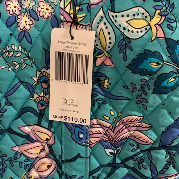 ‼️FIRM‼️ NWT Vera Bradley large duffel bag peacock garden - Picture 2 of 8